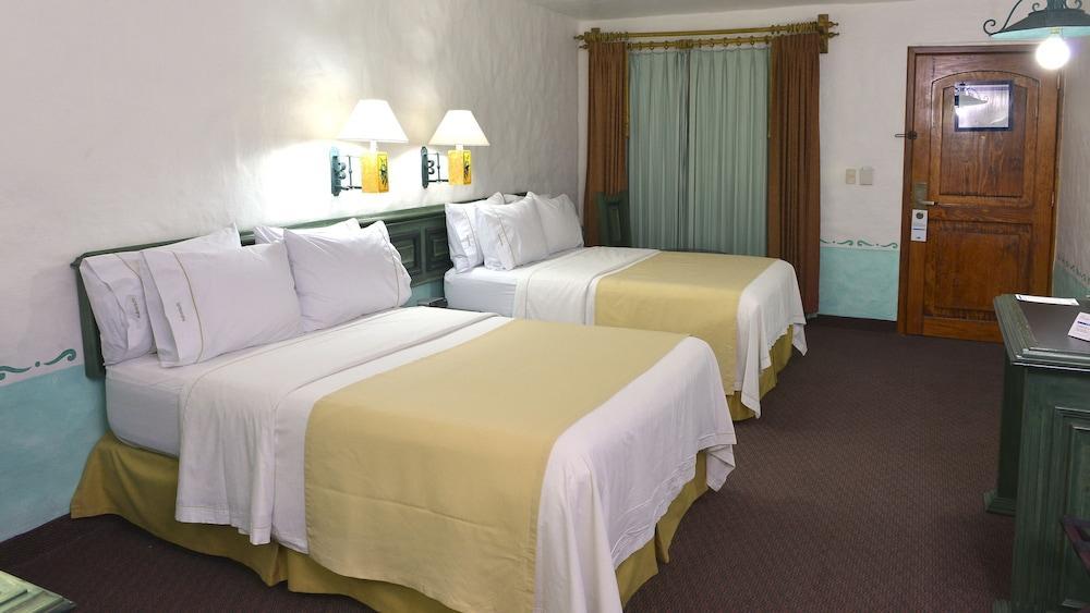 Holiday Inn Express Morelia By Ihg Buitenkant foto