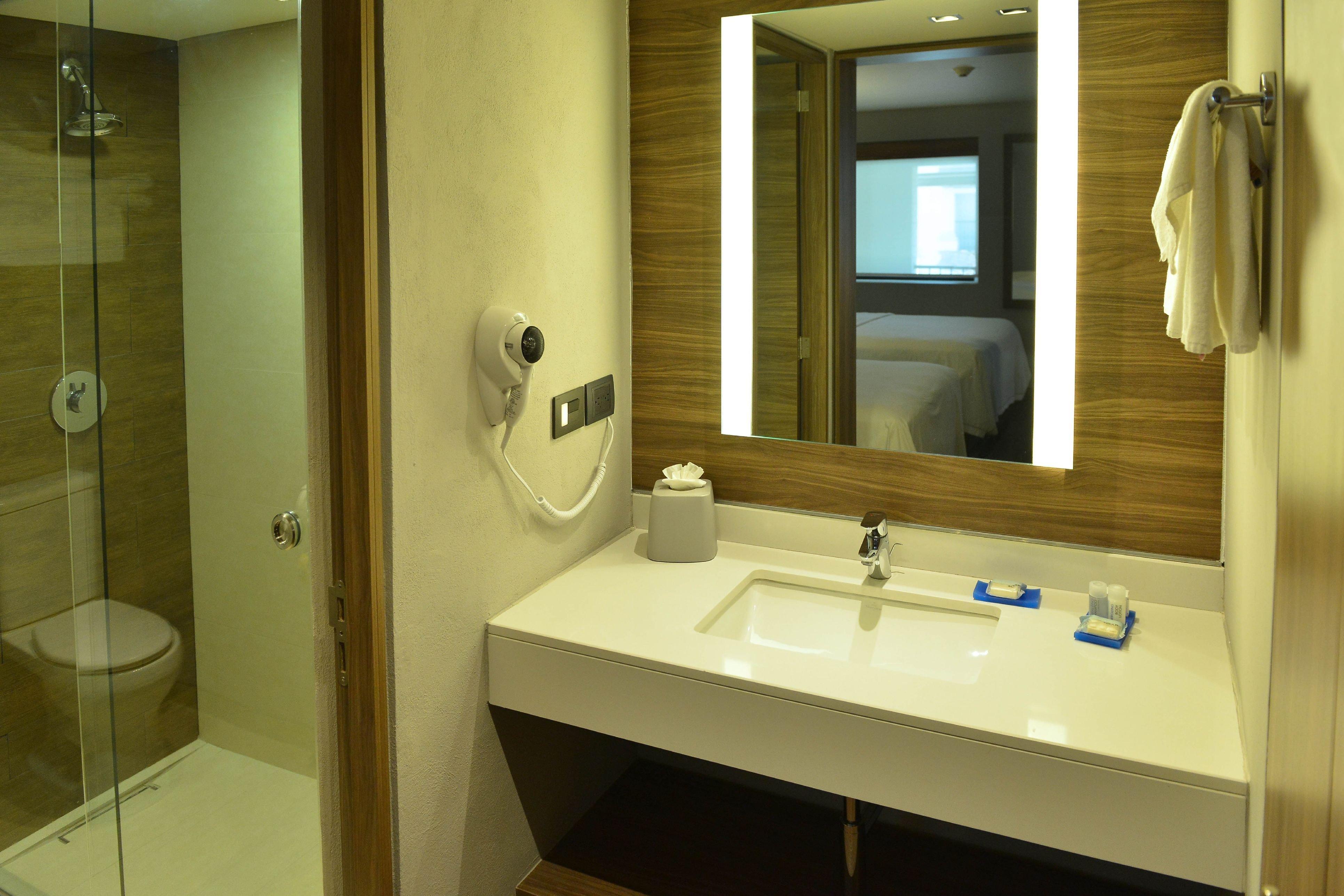 Holiday Inn Express Morelia By Ihg Buitenkant foto