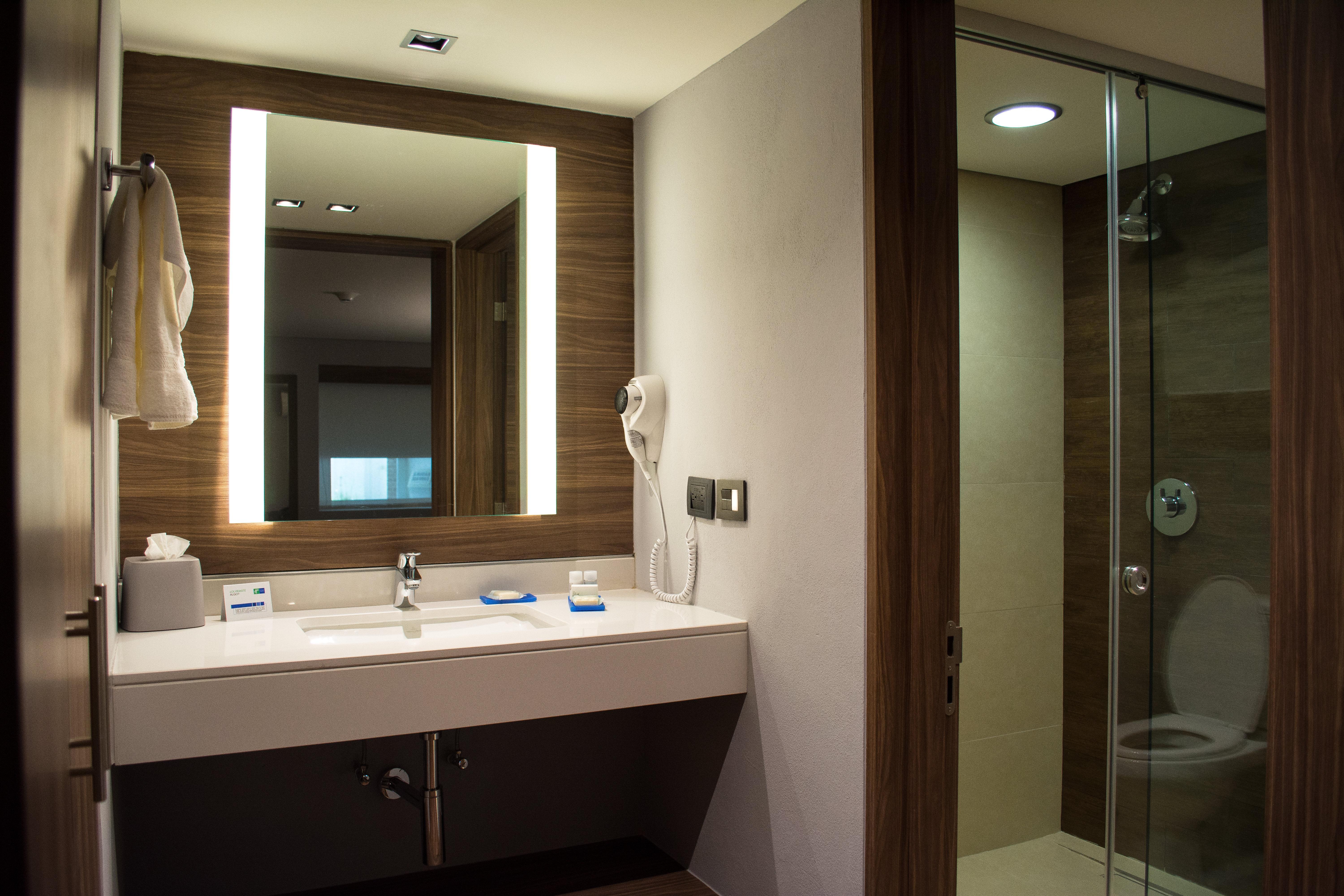 Holiday Inn Express Morelia By Ihg Buitenkant foto