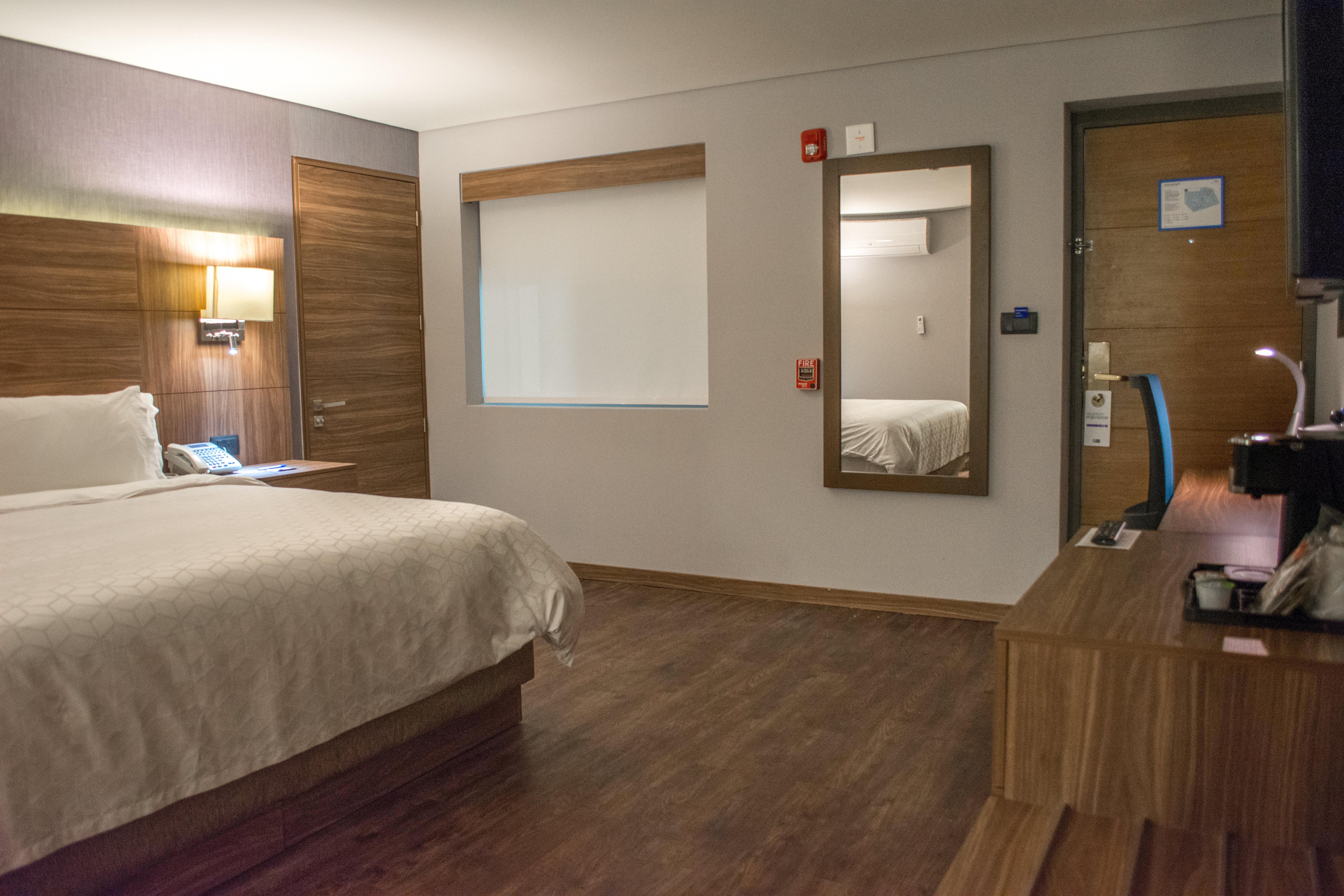 Holiday Inn Express Morelia By Ihg Buitenkant foto