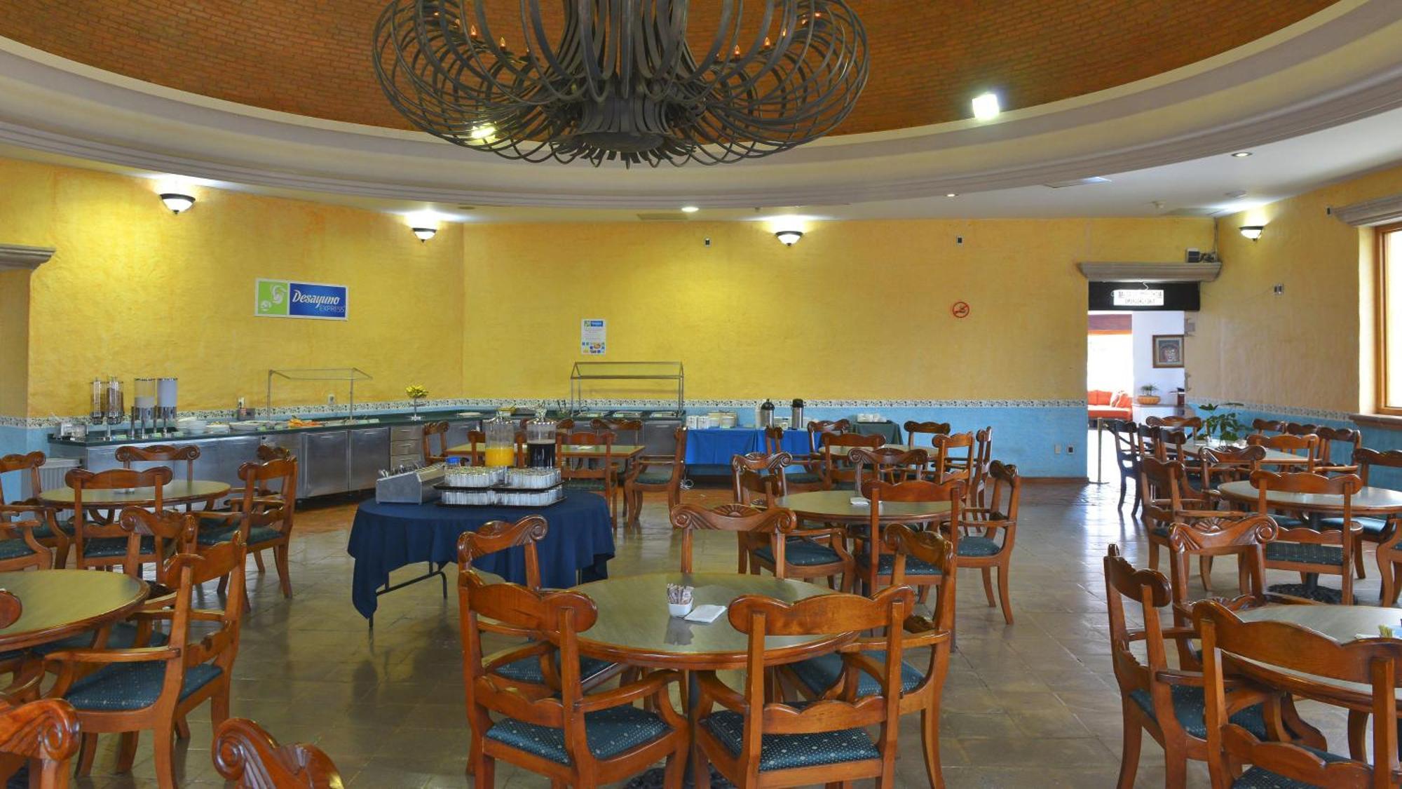Holiday Inn Express Morelia By Ihg Buitenkant foto
